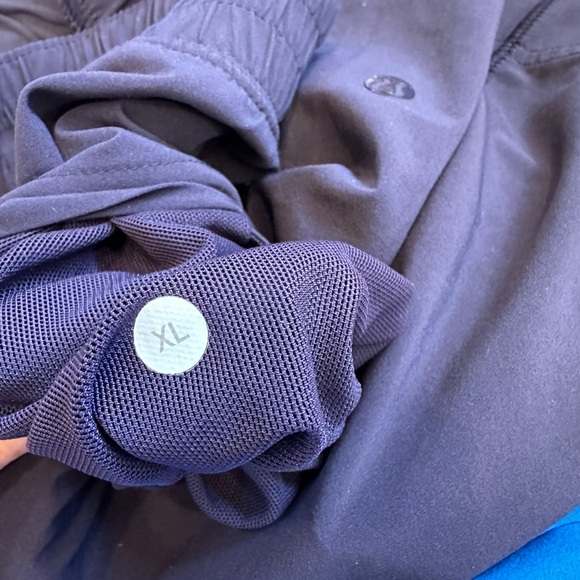 Men’s XL Lululemon shorts bundle - Picture 2 of 4